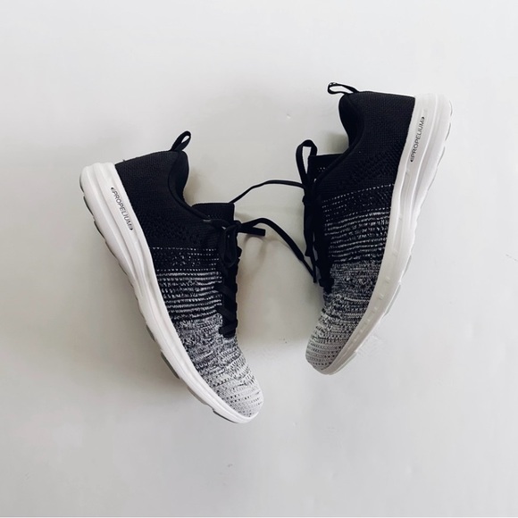 APL TechLoom Pro Black Heather Grey Black Sneaker Shoes - Picture 5 of 11